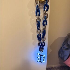 Detroit Lions light up heavychain. Blue and Silver Chain with LED Letter Pendant